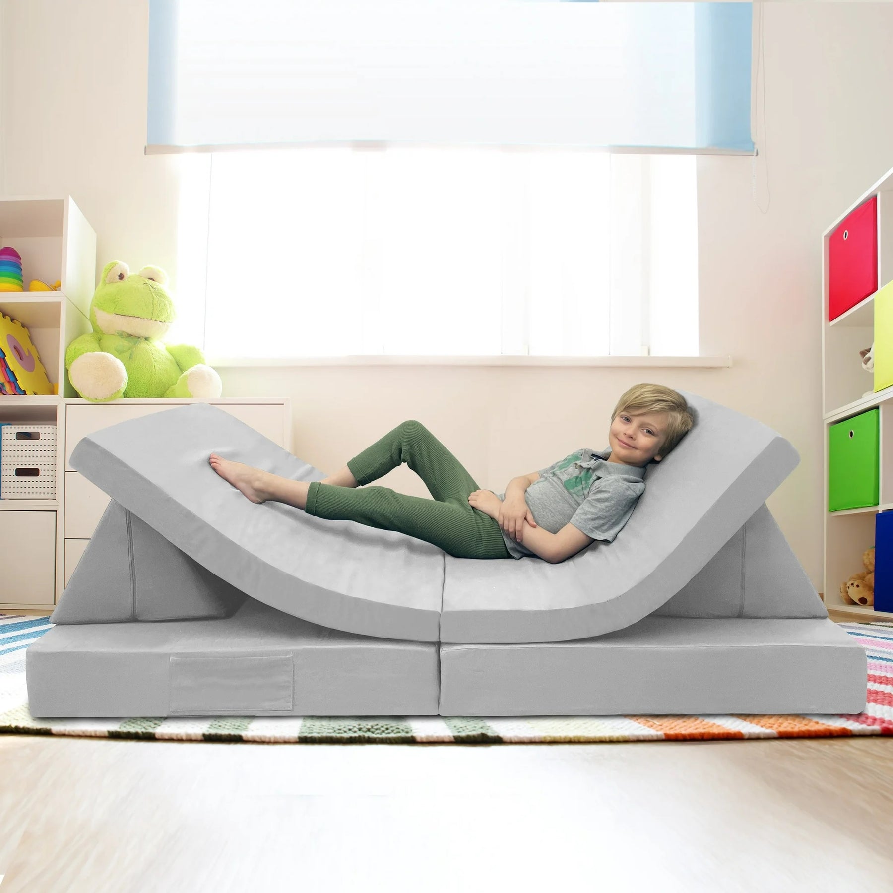 Kids couch selling